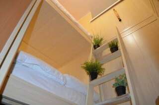 Гостиница Арт Галактика Москва Стандартный номер с двуспальной кроватью и душем-4