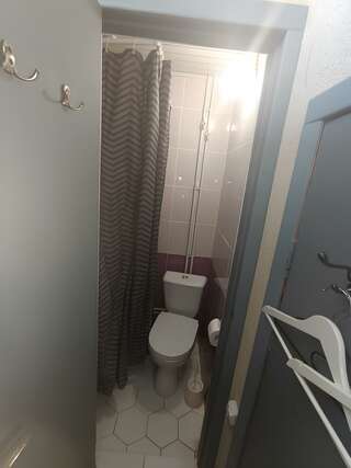 Гостиница Арт Галактика Москва Стандартный номер с двуспальной кроватью и душем-13