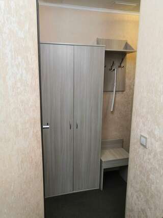 Гостиница Арт Галактика Москва Стандартный двухместный номер с 1 кроватью и ванной-9